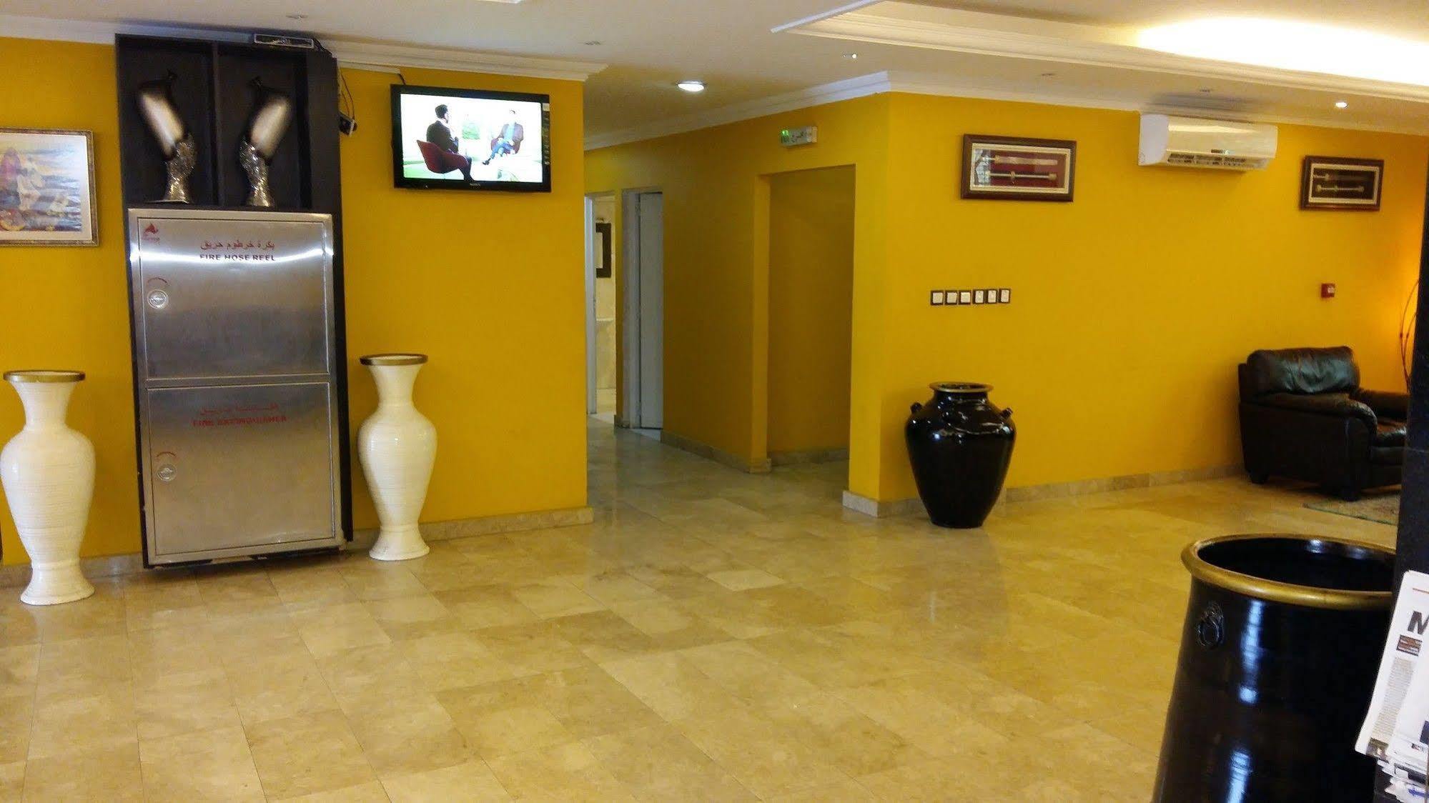 OYO 117 Majestic Hotel Wādī Kabīr Exterior foto